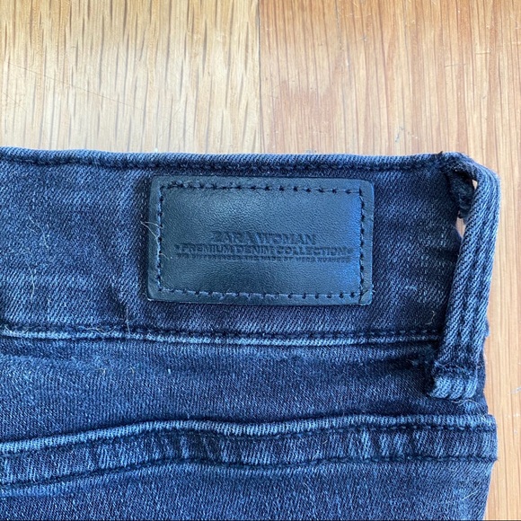 Zara Premium Distressed Denim Sz 2 - Picture 4 of 5